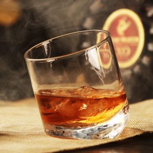Verre whisky écossais authentique